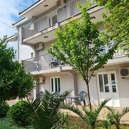 Apartments Macaso バール エクステリア 写真