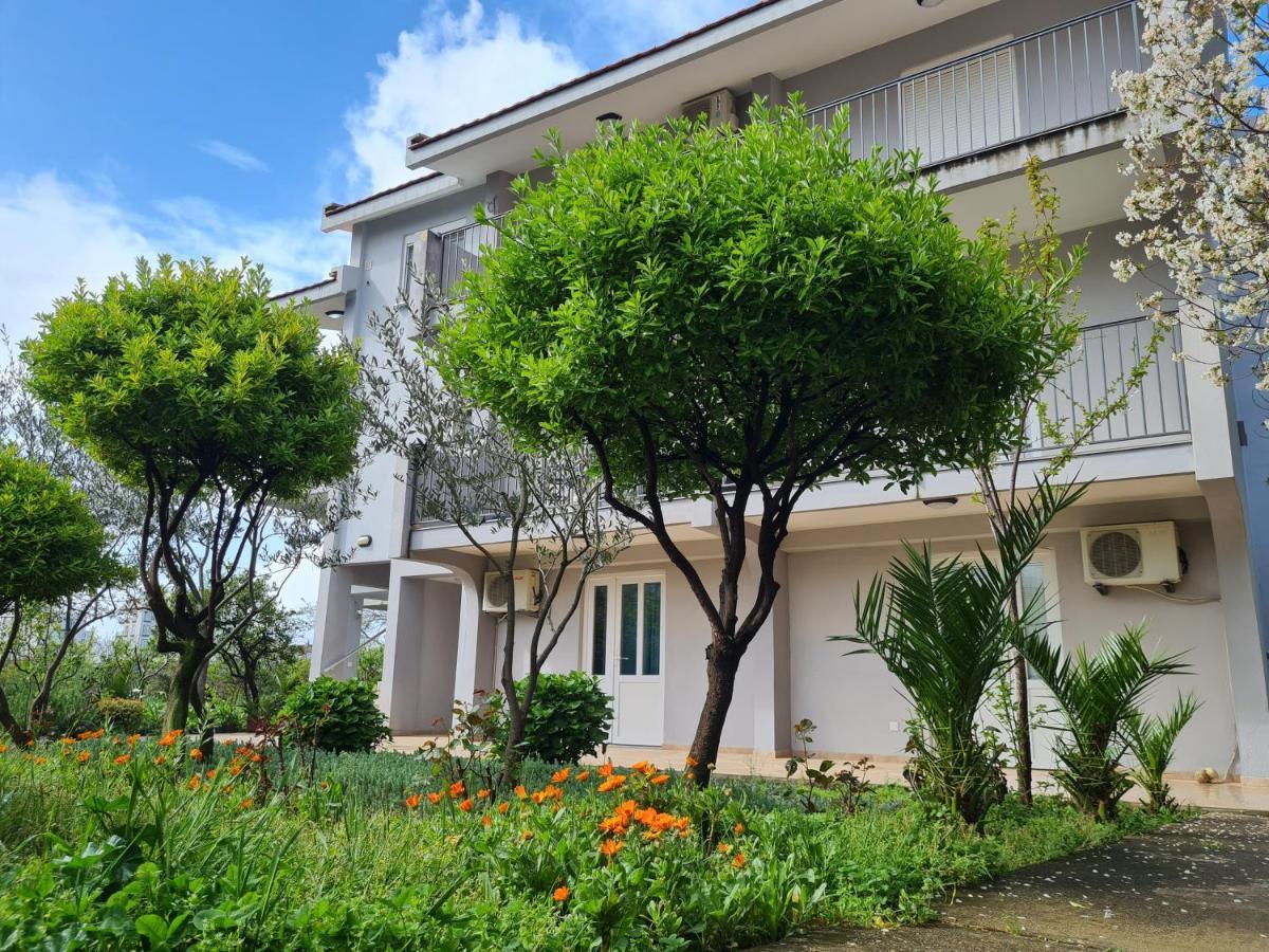 Apartments Macaso バール エクステリア 写真