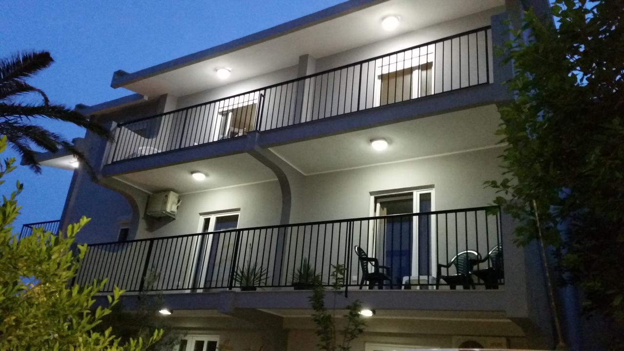 Apartments Macaso バール エクステリア 写真