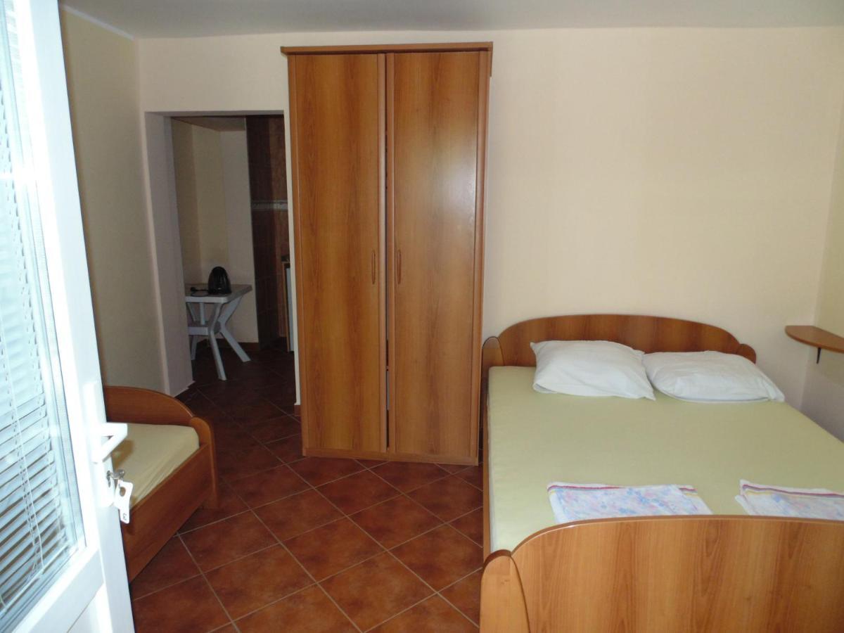 Apartments Macaso バール 部屋 写真